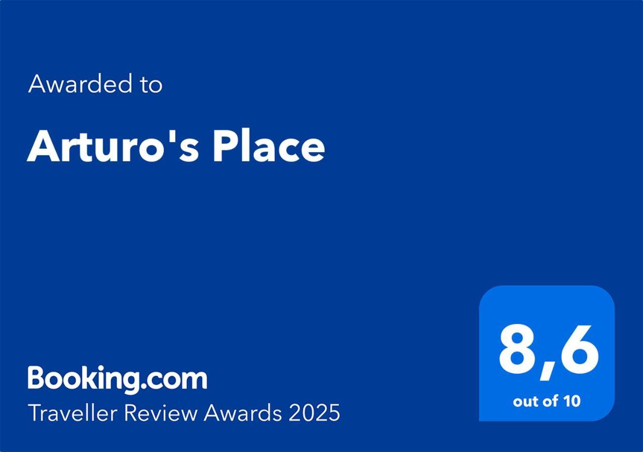 Arturo's Place *